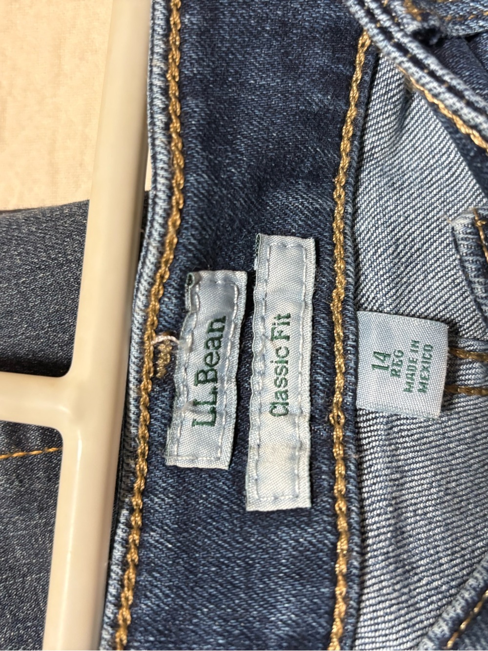 L.L. Bean Classic Fit Women’s Jeans in Dark Blue new without tags